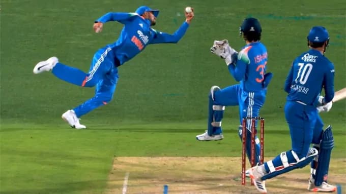 కళ్లు చెదిరే క్యాచ్ పట్టిన గిల్