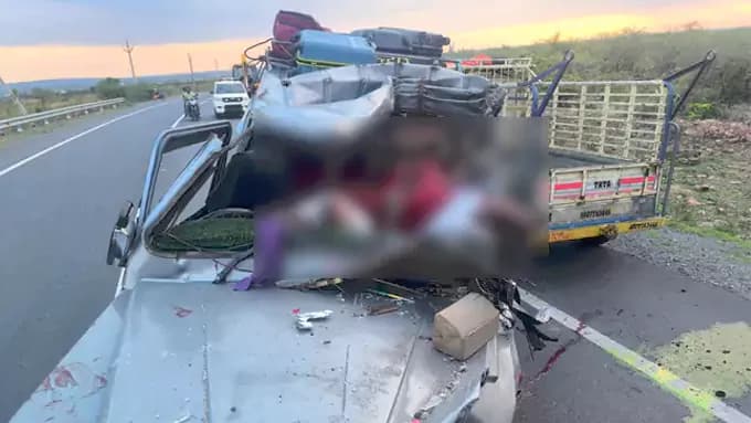 మాచర్ల ప్రమాదంలో మృతులంతా హైదరాబాదు వాసులు
