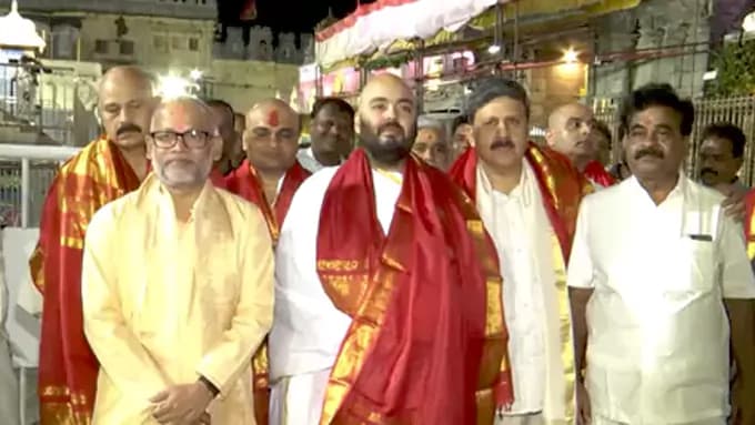 తితిదేకు అనంత్ అంబానీ భారీ విరాళాలు