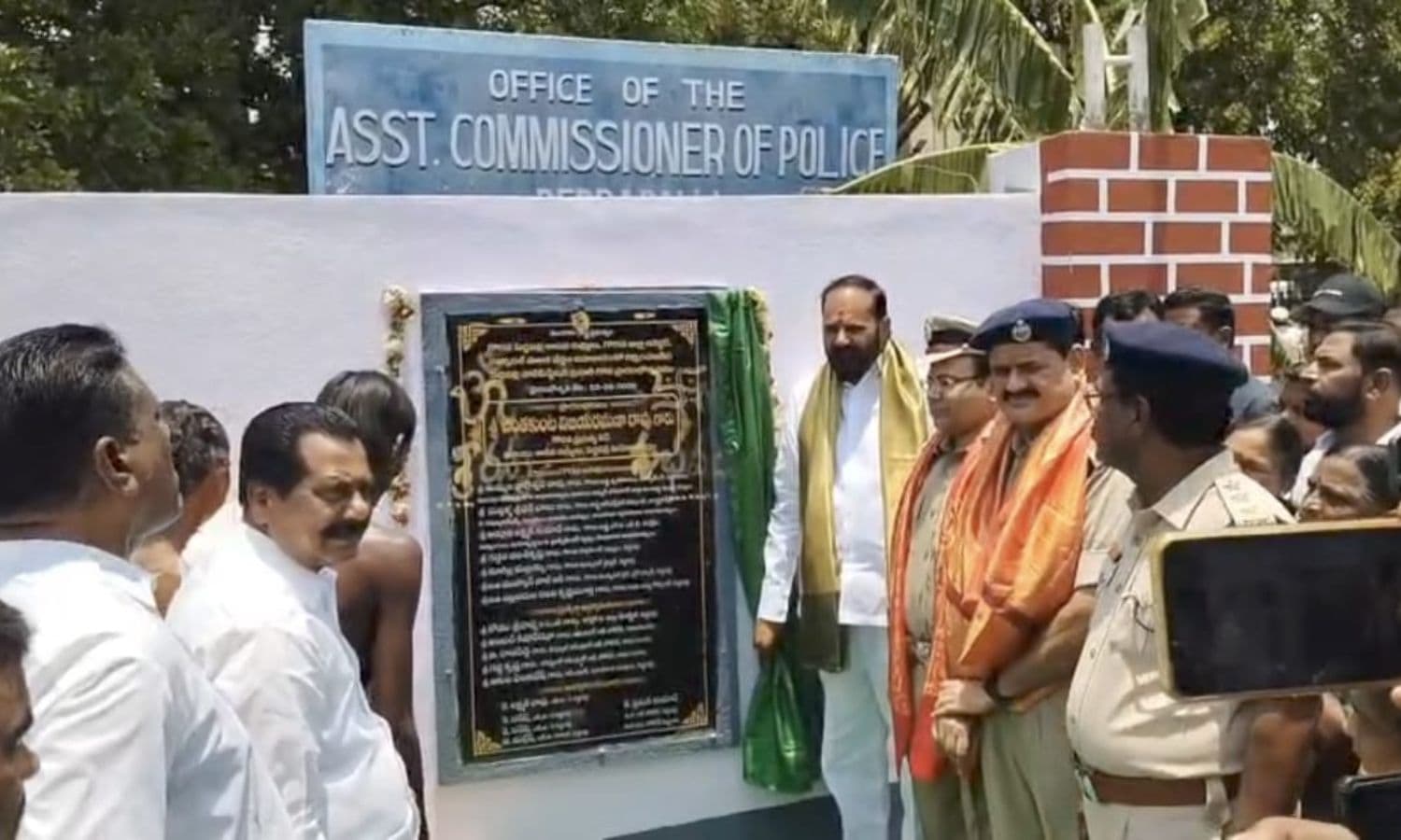 పెద్దపల్లి పీఎస్ లో సీసీ కెమెరాల నెట్ వర్క్