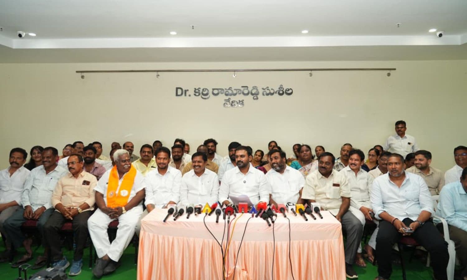 పుష్కరాల కోసం రాజమండ్రి సిద్ధం