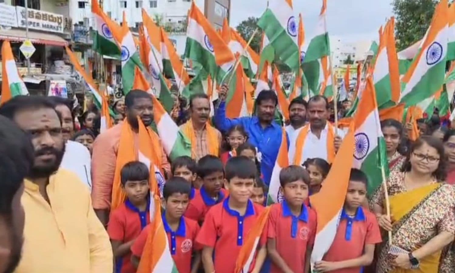 ఇబ్రహీంపట్నంలో ఘనంగా 'హర్ ఘర్ తిరంగా' ర్యాలీ