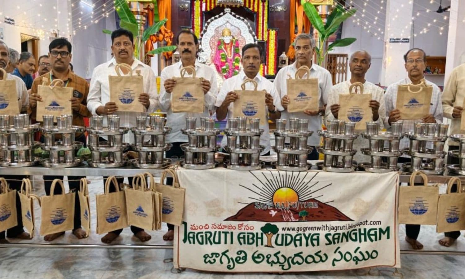 పర్యావరణ పరిరక్షణలో దేవాలయాలు ఆదర్శం - అజ్మీరా స్వామి
