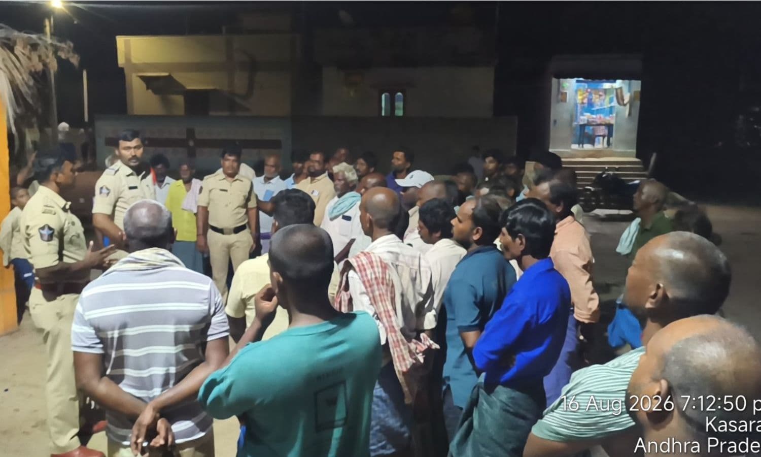 తొట్టంబేడు మండలంలో విజిబుల్ పోలీసింగ్ అవగాహన
