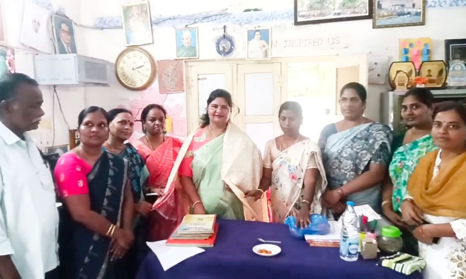 వేటపాలెం బిసి గురుకుల పాఠశాలలో సదా భార్గవి ఆకస్మిక తనిఖీ