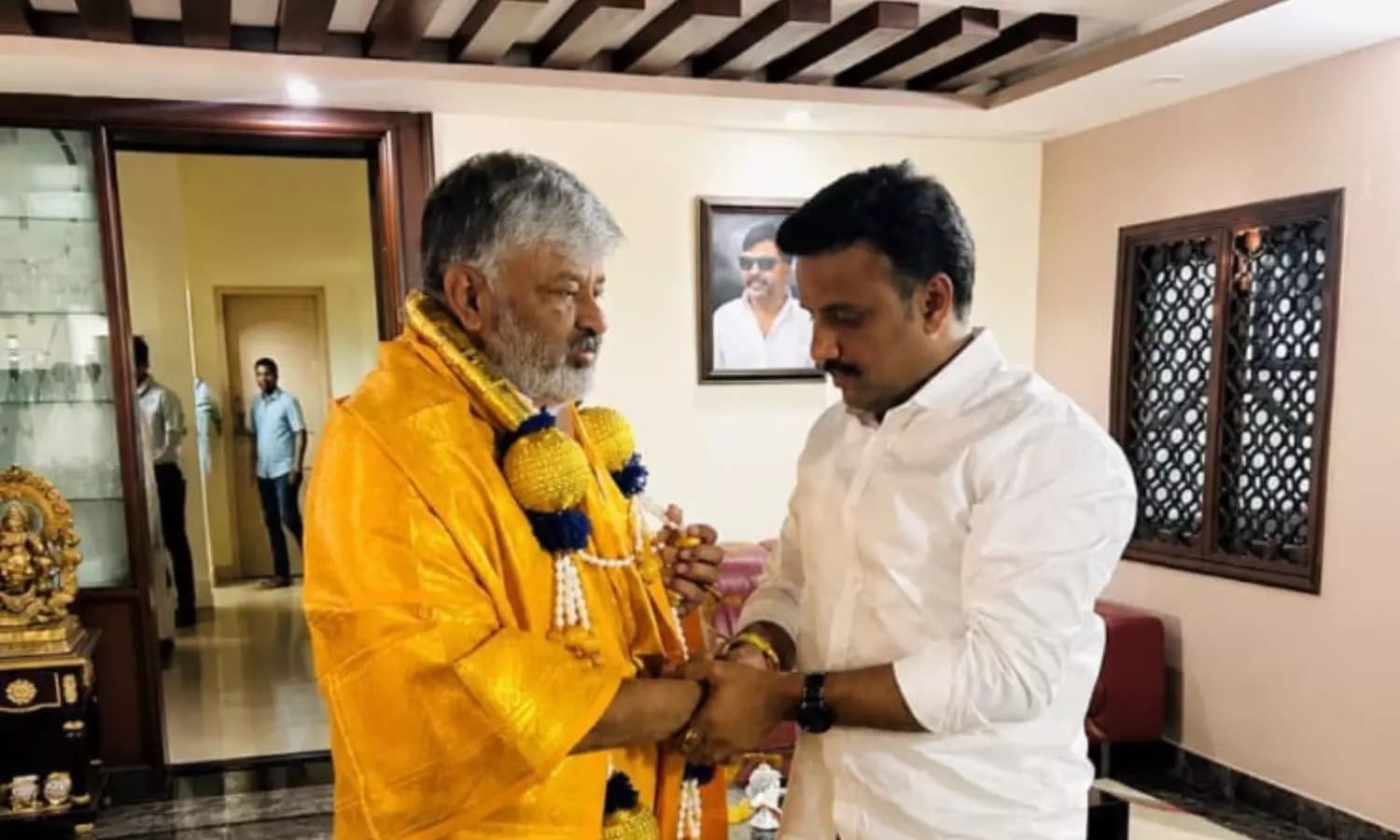 Punganur: చల్లా బాబును కలిసిన టీడీపీ ఇన్చార్జ్ మధుసూదన్ నాయుడు!