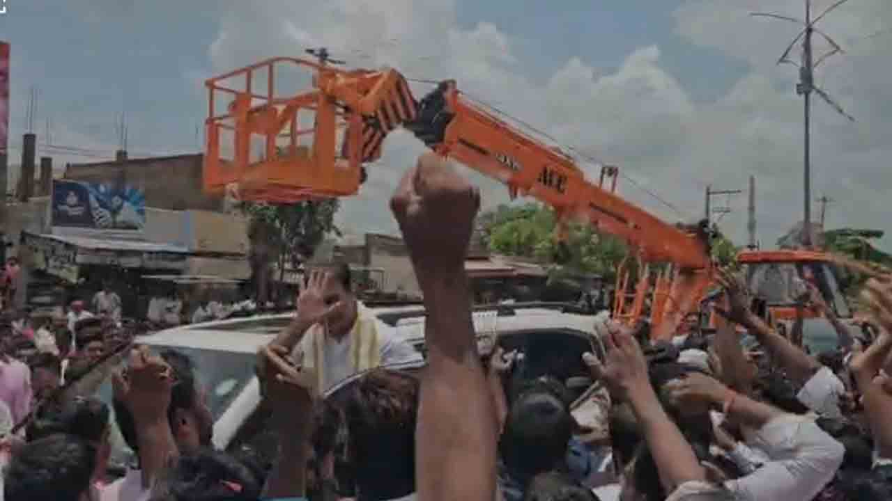 వికారాబాద్ లో కేటీఆర్ కు పార్టీ శ్రేణుల ఘన స్వాగతం.. వీడియో