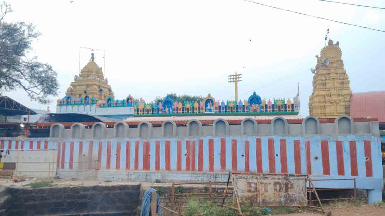 కోట్లలో ఆదాయం.. ప్రగతిలో శూన్యం!.. కేతకి ఆలయ అభివృద్ధిని పట్టించుకోని పాలకులు