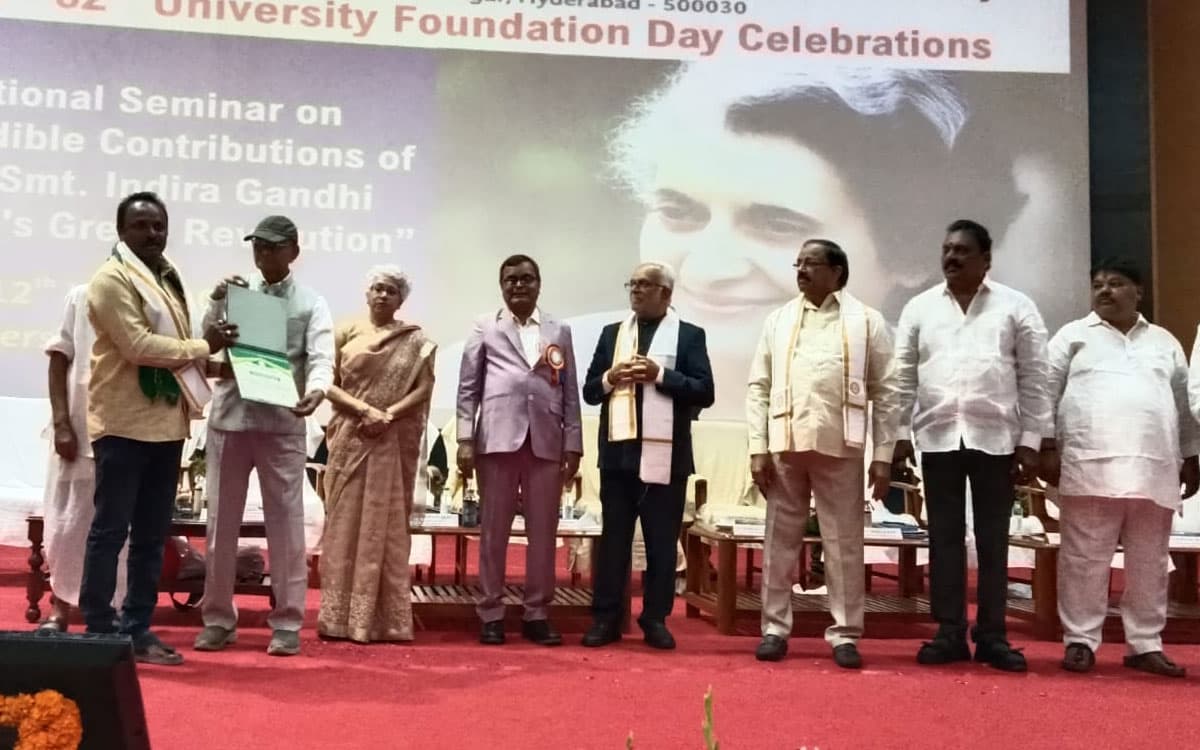 సాయిని మధుసూదన్ రావుకు ఉత్తమ రైతు అవార్డు