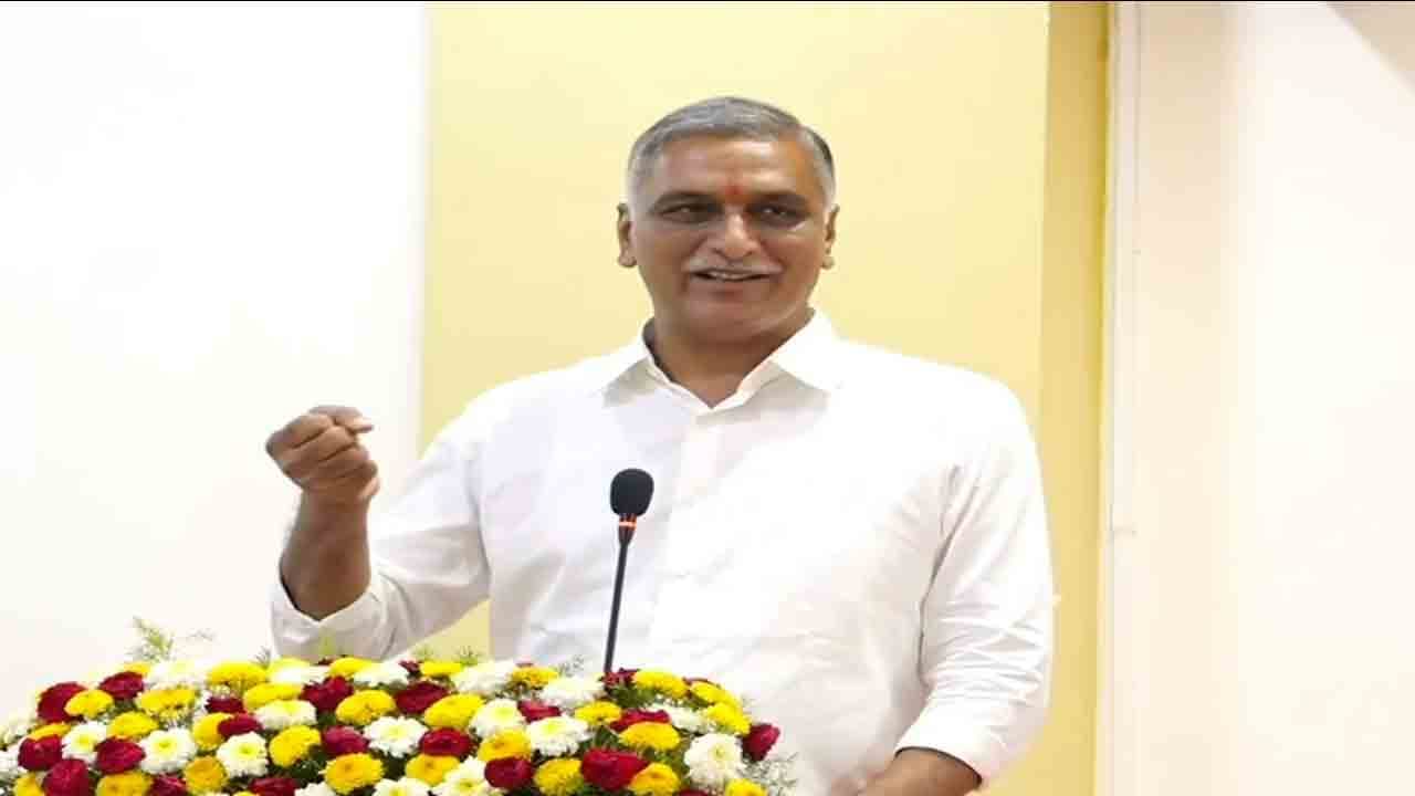 శ్రీ సత్య సాయి సంజీవని చైల్డ్ హార్ట్ కేర్ ఆస్పత్రికి హరీశ్ రావు ఏడాది వేతనం విరాళం