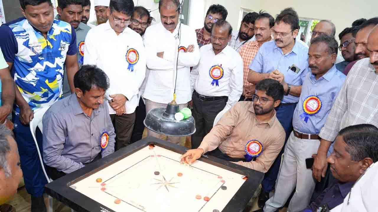 ఉద్యోగుల్లో క్రీడలు మానసికోల్లాసాన్ని పెంపొందిస్తాయి