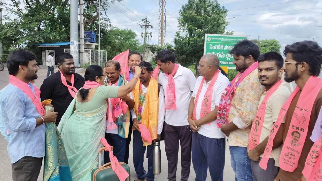 కేసీఆరే ముఖ్యమంత్రి కావాలి.. గోదావరిఖనికి చేరుకున్న అభిమానుల పాదయాత్ర