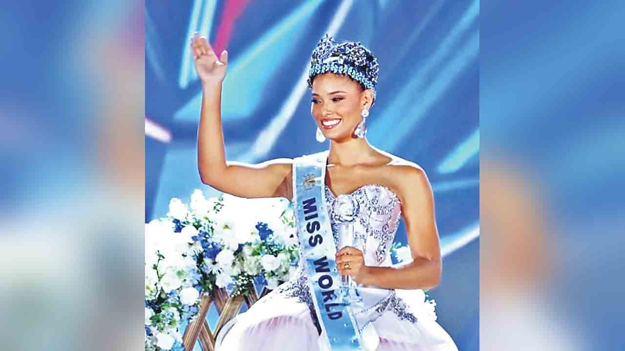 Miss World 2026 | ప్రపంచ సుందరిగా జోహీర్రీ మోలా.. డొమెనిక్‌ రిపబ్లిక్‌ భామను వరించిన కిరీటం