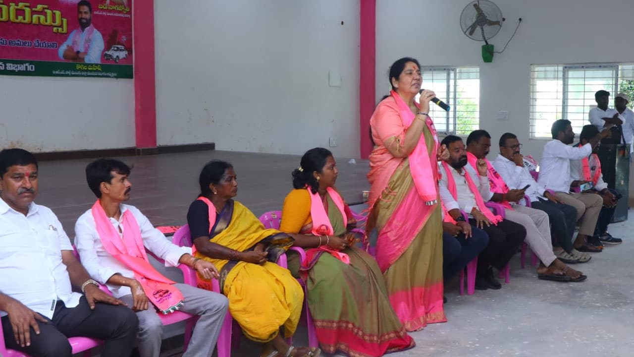 Satyavati Rathod | రేవంత్‌ రెడ్డి అవినీతిలో సీతక్కకు భాగస్వామ్యం.. అందుకే సురేఖ రాజీనామాపైస్పందించలేదు : మాజీ మంత్రి సంచలనవ్యాఖ్యలు