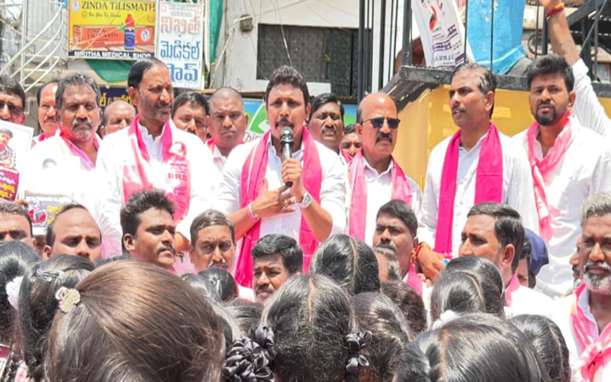'వారంతా క‌లిసి కాంగ్రెస్‌ను బొంద పెట్ట‌డం ఖాయం'