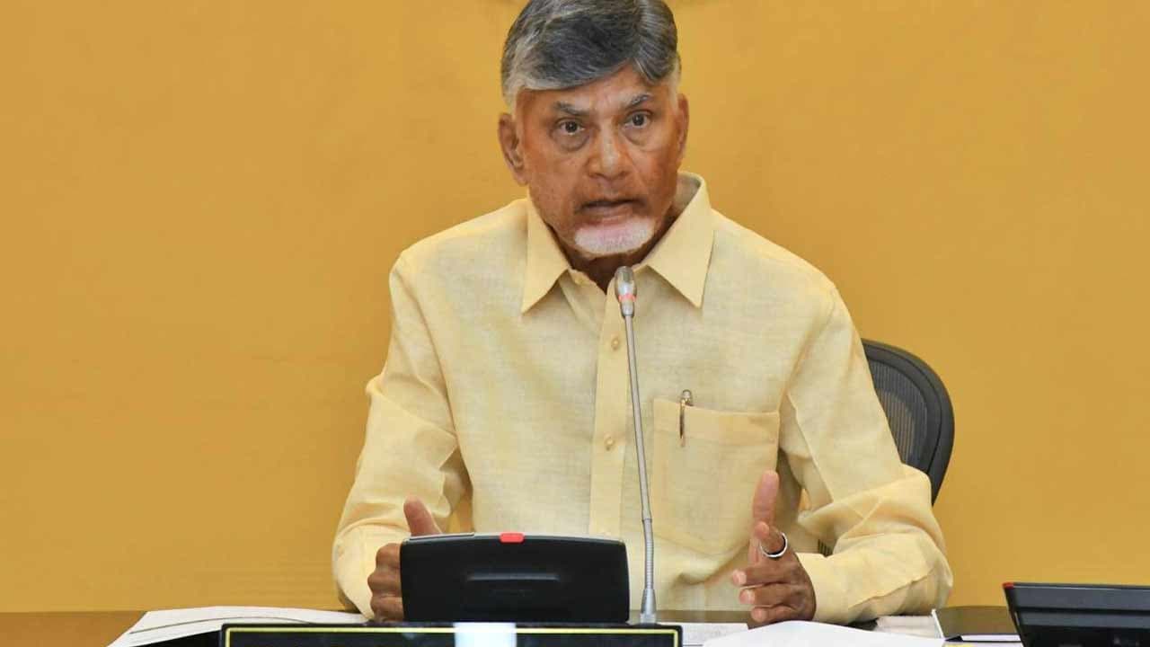 రెండు నెలల్లో ప్రతీ జిల్లాకు డిస్ట్రిక్ట్ ఎకనామిక్ ప్రొఫైల్.. సీఎం కీలక వ్యాఖ్యలు