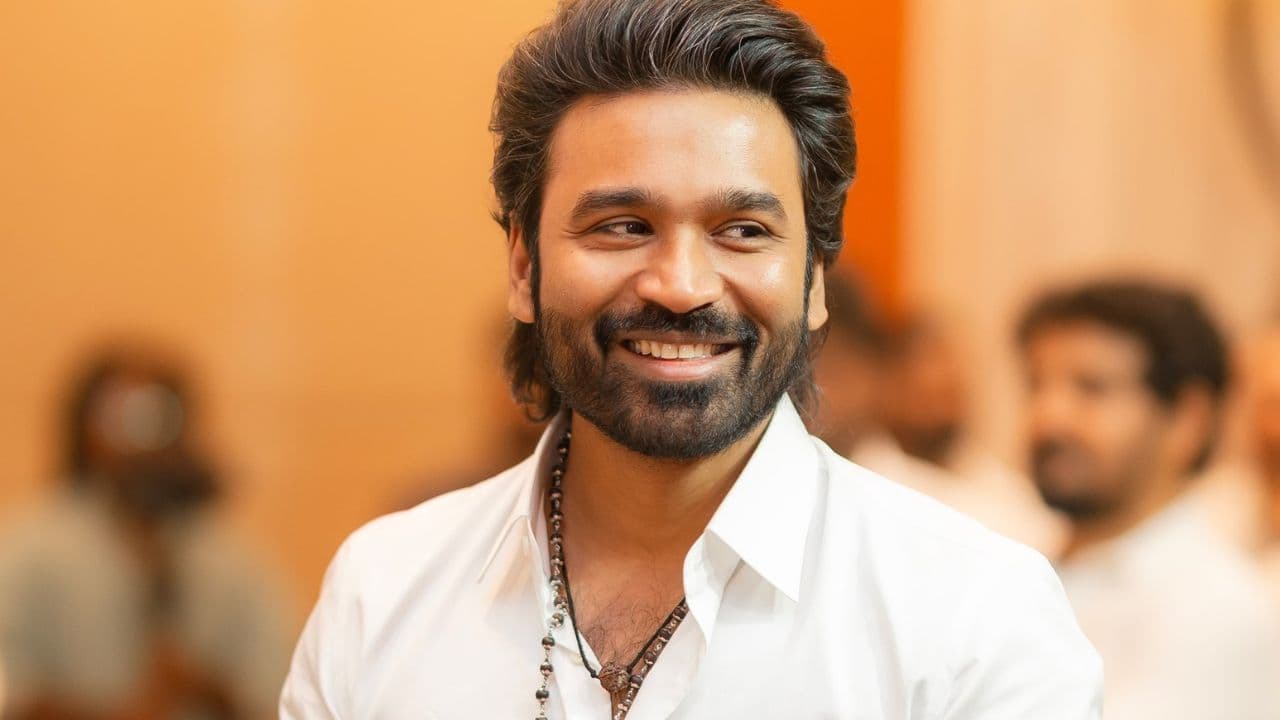 తండ్రిలా తానే డైరెక్ట్ చేస్తాడా? లేదా వేరే వాళ్ళకి వదిలేస్తాడా