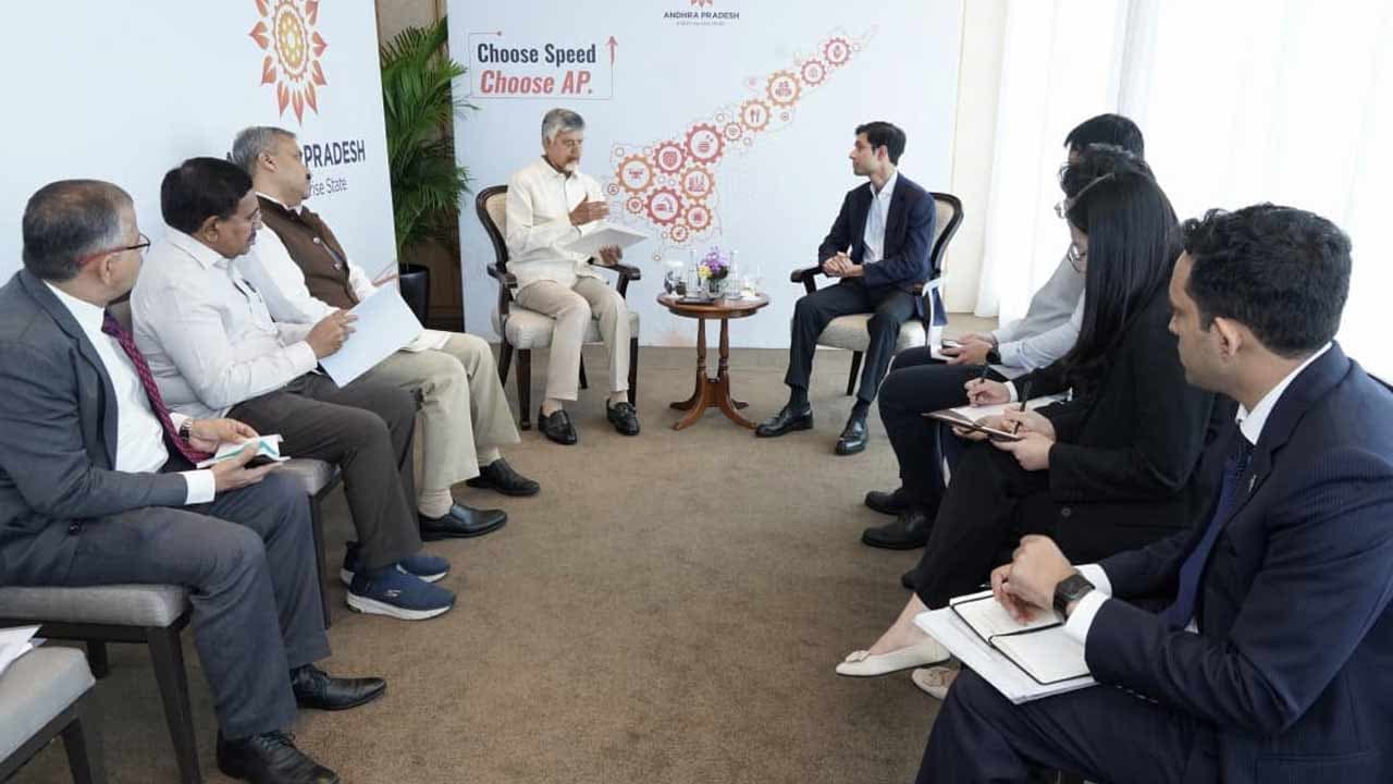 సింగపూర్ లో సీఎం చంద్రబాబు పెట్టుబడుల వేట.. ప్రముఖ సంస్థలతో కీలక సమావేశాలు