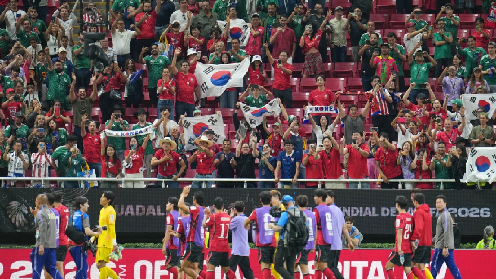 Fifa Empty Seats World Cup Fan Concourses South Korea Vs Czechia