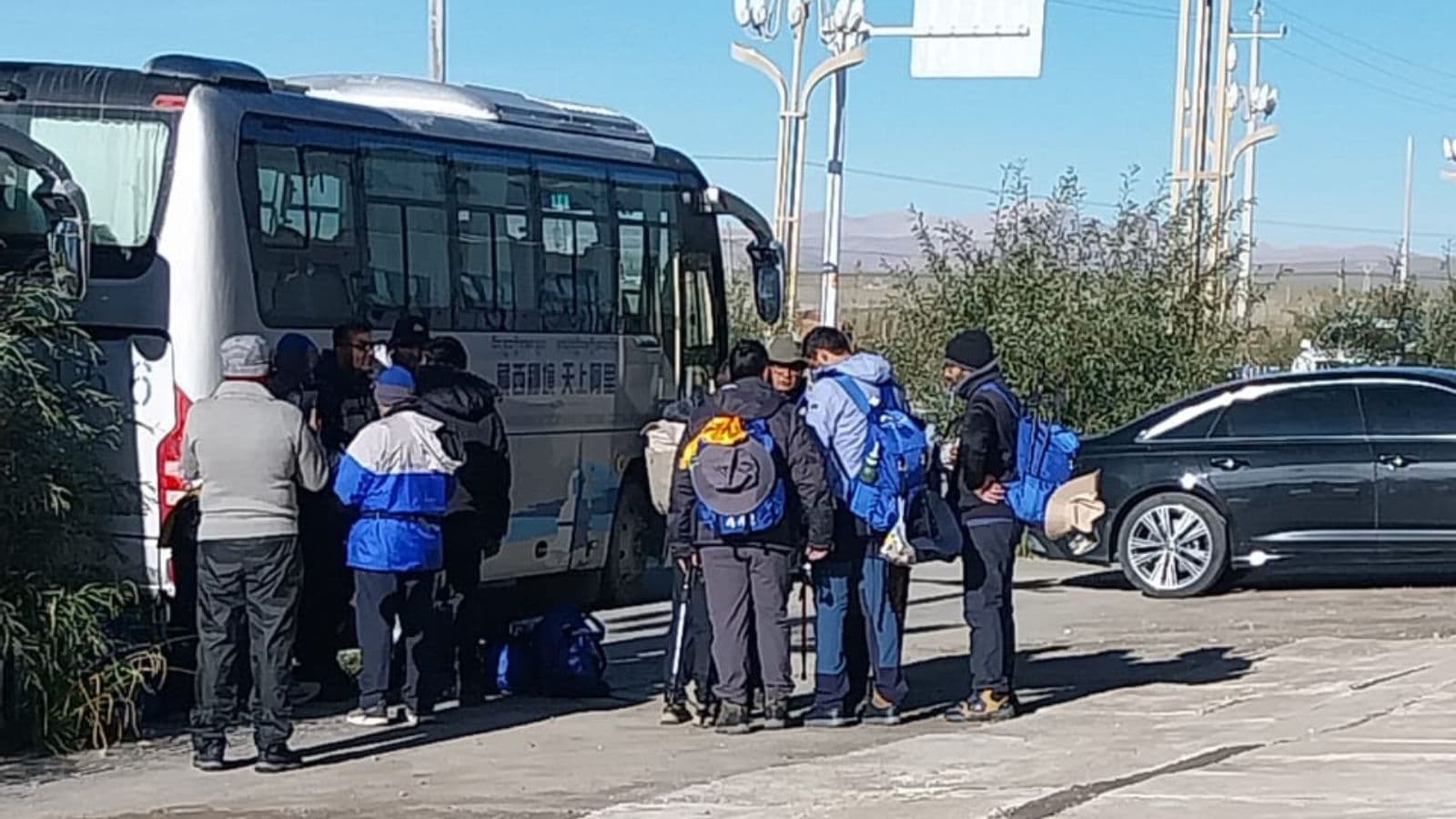 Mea Kailash Mansarovar Yatra Advisory Indians Stranded Nepal Chinese Visa