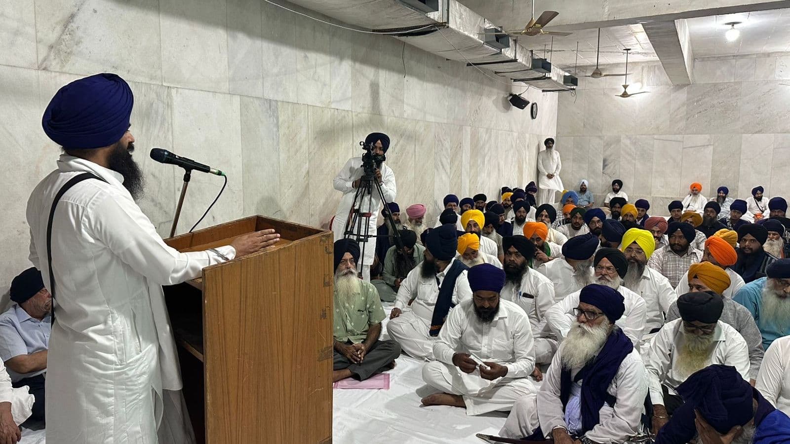 Viral Sacrilege Video Of Punjab Cm Bhagwant Mann Authentic Akal Takht Jathedar Gargaj To Sangat