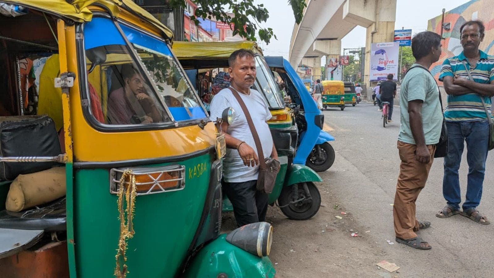 Kolkata Auto Fare Hike Lpg Crisis Commuters Impact