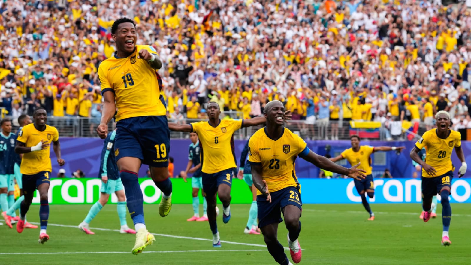 Ecuador Stun Germany 2 1 First World Cup Knockouts Since 2006