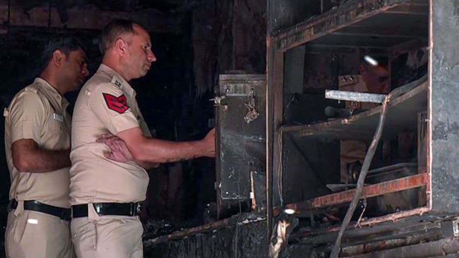 South Delhi Hotel Fire Iit Delhi Study Blaze Spread