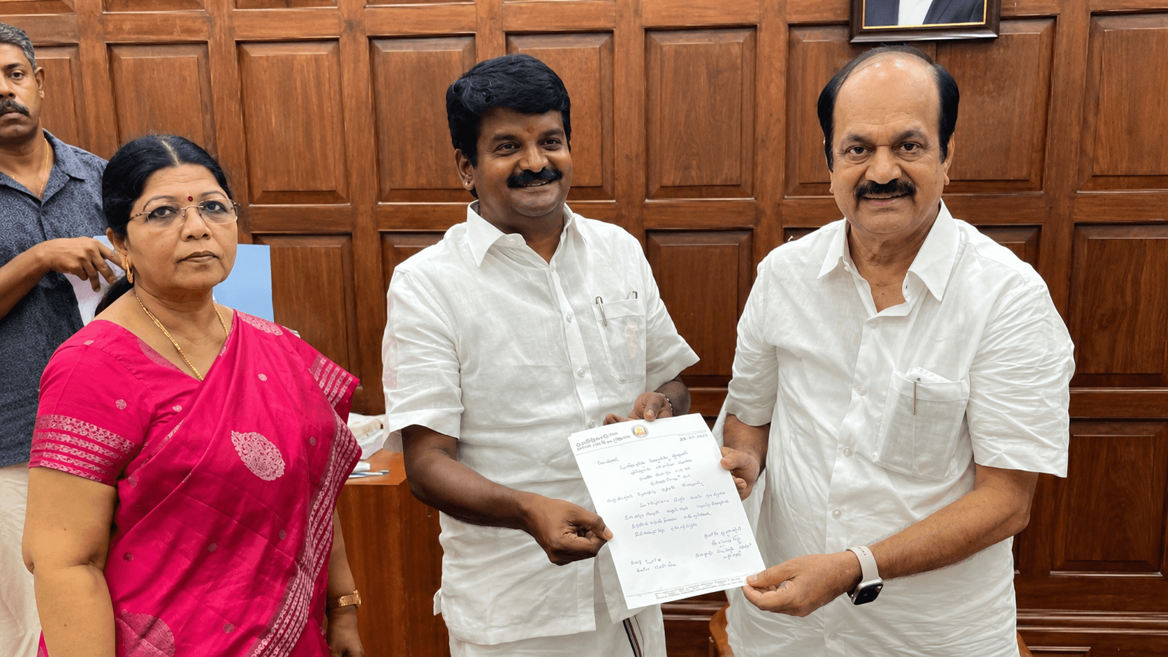 Former Minister Vijayabaskar Aiadmk Mla Quit