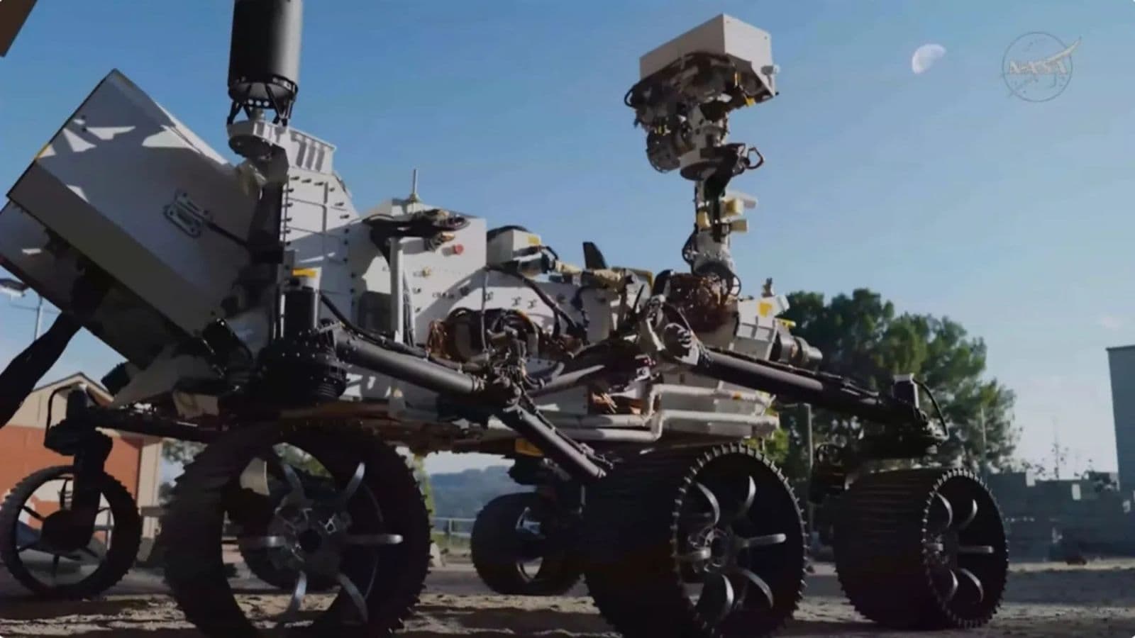 Nasa Explores Sending Backup Mars Rover To Moons South Pole