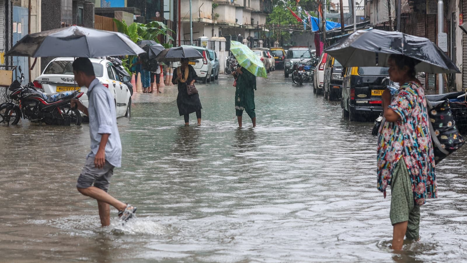 Rain Monsoon Mumbai Delhi India Uttarakhand Waterlogging Thunderstorms Imd Forecast