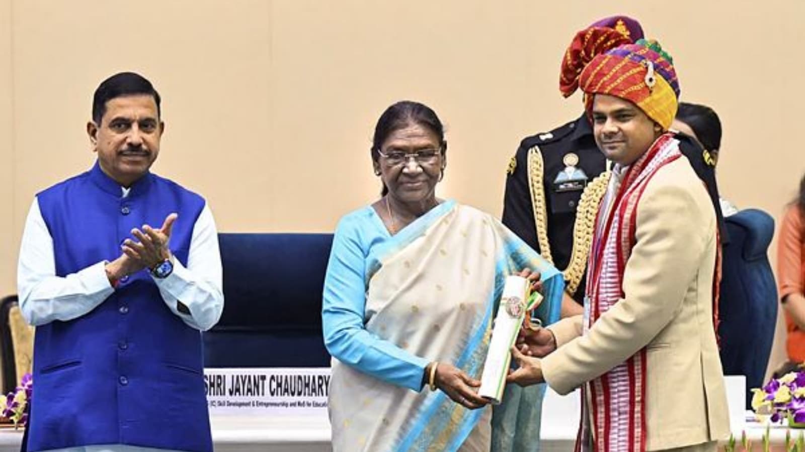 ‘Little reporters’ to QR-coded trees: 82 teachers felicitated with national award