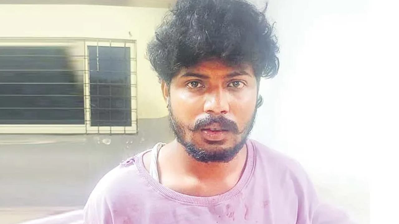 యువతి కుటుంబంపై కత్తితో దాడి.. వన్ సైడ్ లవర్ అరెస్ట్