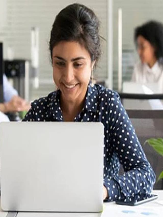 కొత్తగా ఉద్యోగంలో చేరితే రూ.15 వేలు