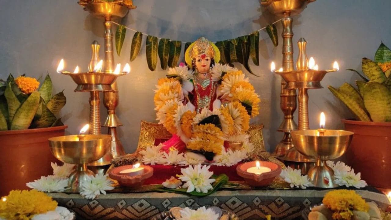 కోరికలు నెరవేరాలంటే ఈ చిన్న పని చేయండి.. అదృష్టమే మారిపోద్దీ