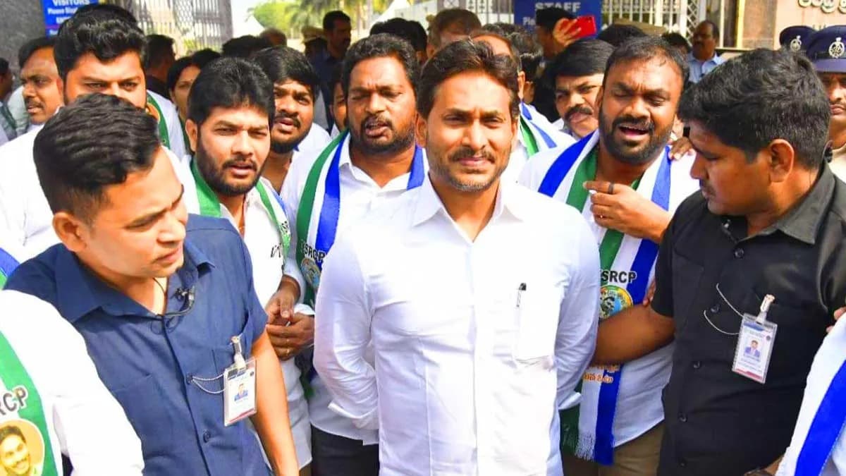 కాపు' కాస్తున్న వైసీపీ, కీలక మలుపు- గోదావరి గట్టున బిగ్ ప్లాన్