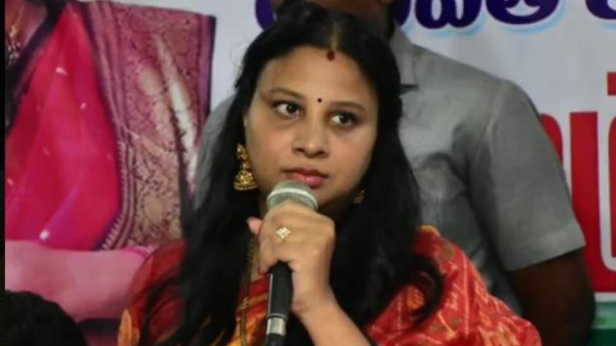 సీఎం రేవంత్ రెడ్డి పై కొండా సుస్మిత షాకింగ్ కామెంట్స్
