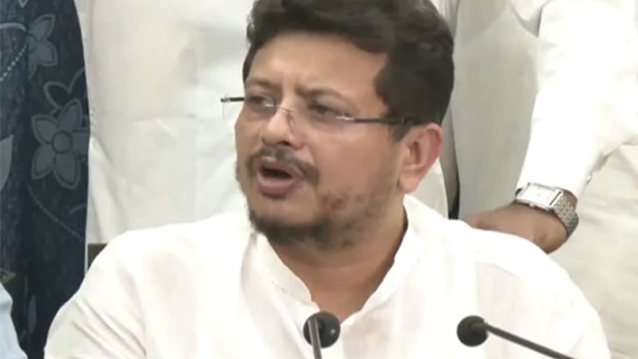 మమతా బెనర్జీకి, రితబ్రత వర్గానికి మధ్య దూరం పెరిగింది ఈ ఘటనతోనేనా