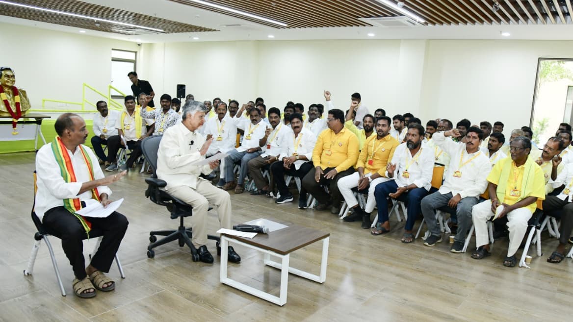 సర్వే చేస్తాం... తేడాగా ఉన్నవాళ్లను వదిలించుకుంటాం