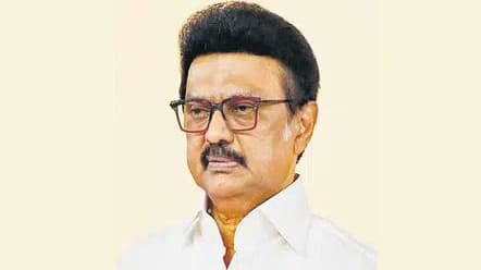 బీజేపీ జిరాక్స్.. ఆ ఎమ్మెల్యేల కోసం సీఎం విజయ్ 'షాపింగ్' చేస్తున్నారు