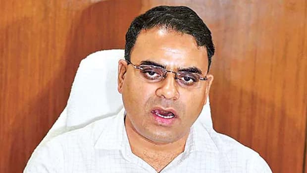 ఓటర్ల జాబితా సవరణపై ఏపీ సీఈఓ వివేక్ యాదవ్ కీలక ప్రకటన