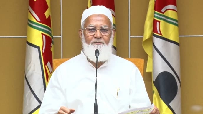 ఆక్వా రైతులను విభజించి సబ్సిడీలు కత్తిరించింది వైసీపీ ప్రభుత్వమే