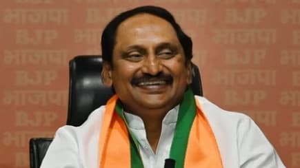 ప్రస్తుత రాజకీయాలు దిగజారిపోయాయి