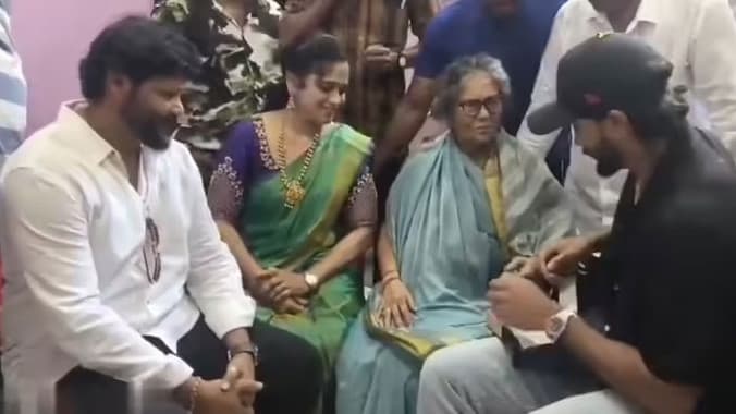 నాన్నమ్మకు టీమిండియా క్రికెటర్ నితీశ్ కుమార్ రెడ్డి సర్ ప్రైజ్ గిఫ్ట్.. ఇదిగో వీడియో