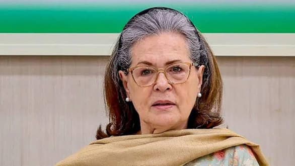 గాజాపై మోదీ సర్కార్ మౌనం.. సోనియా ఫైర్, బీజేపీ కౌంటర్