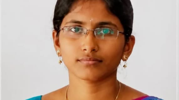 యూట్యూబ్ వీడియోలు చూసి ఇంట్లో కాన్పు చేసుకున్న మహిళ.. రక్తస్రావంతో మృతి