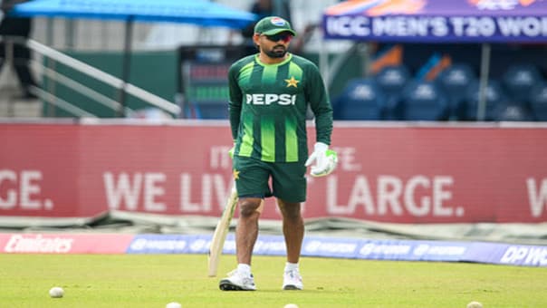 పాకిస్థాన్ క్రికెట్ లో నాటకీయ పరిణామం.. మళ్లీ టెస్టు కెప్టెన్ గా బాబర్ ఆజం