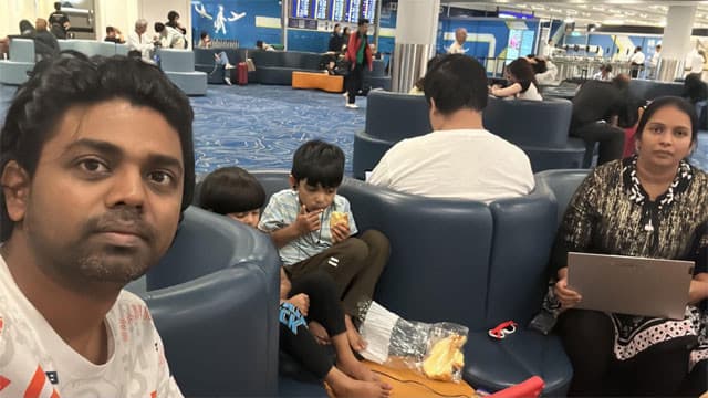 హాంకాంగ్ ఎయిర్ పోర్టులో చిక్కుకున్న తెలుగు ఫ్యామిలీ.. అండగా నిలిచిన మంత్రి లోకేశ్
