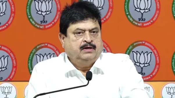 కాళేశ్వరం అవినీతిపై రేవంత్ రెడ్డి ఎందుకు మౌనంగా ఉన్నారు