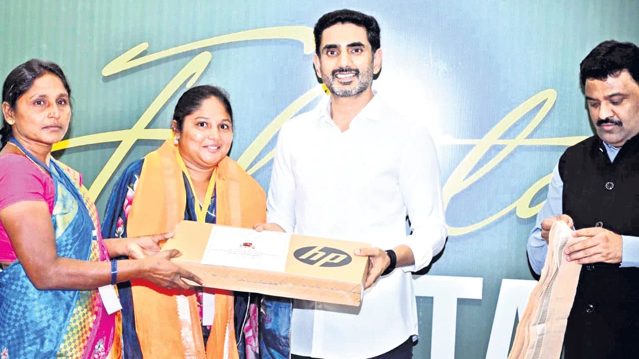 ఇబ్బందులను అధిగమించి ఇంటర్ లో ప్రతిభ
